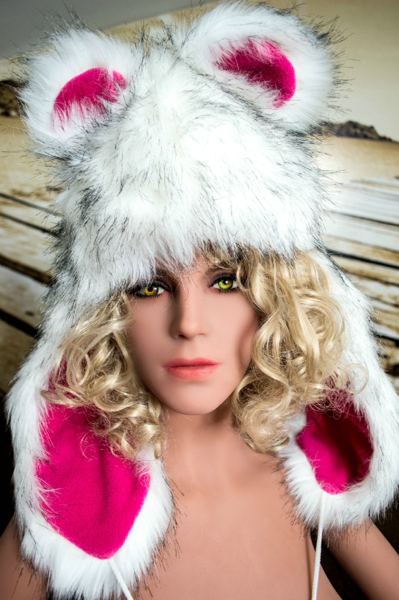 Leslie: Big Ass Big Tits Sex Doll